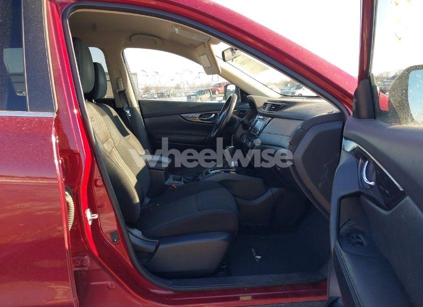 Photo 5 of 2018 Nissan Rogue SV (VIN 5N1AT2MV0JC783653)