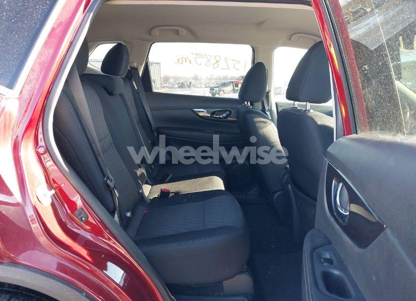 Photo 8 of 2018 Nissan Rogue SV (VIN 5N1AT2MV0JC783653)