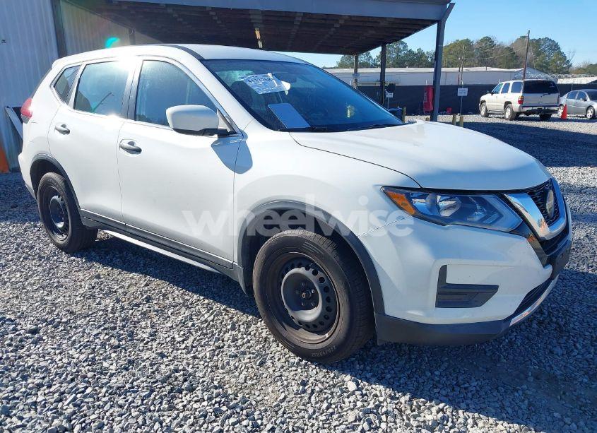 2018 Nissan Rogue S (VIN 5N1AT2MV0JC791185) main photo