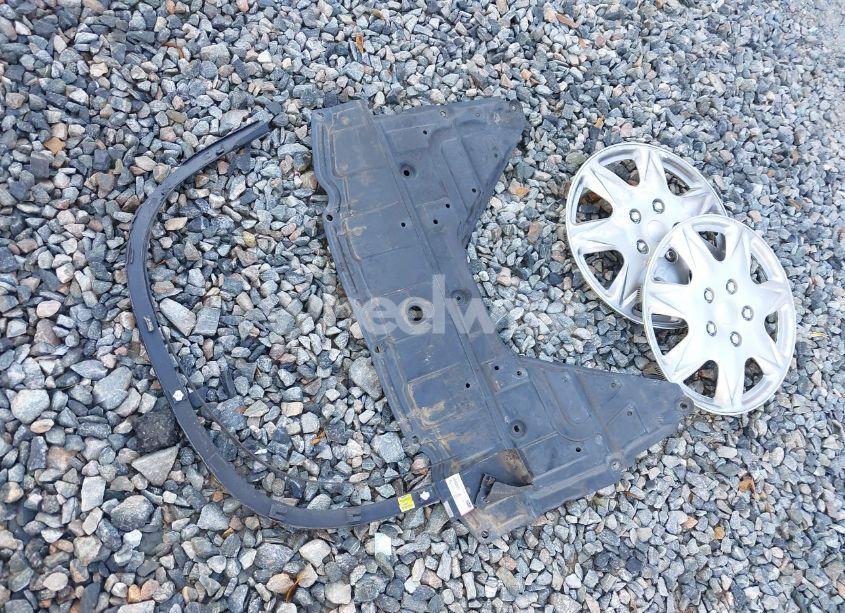 Photo 12 of 2018 Nissan Rogue S (VIN 5N1AT2MV0JC791185)