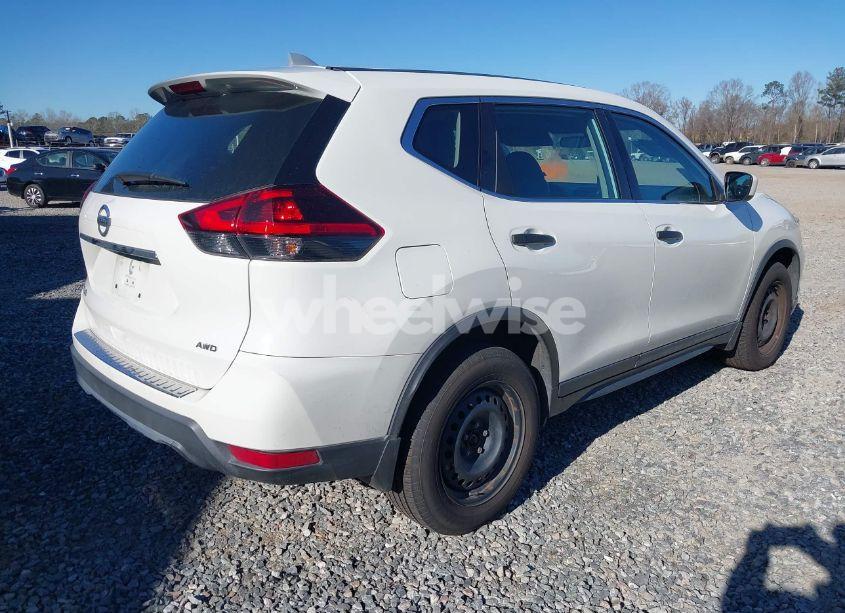 Photo 4 of 2018 Nissan Rogue S (VIN 5N1AT2MV0JC791185)