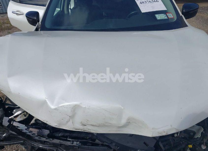 Photo 10 of 2018 Nissan Rogue SV (VIN 5N1AT2MV0JC814707)