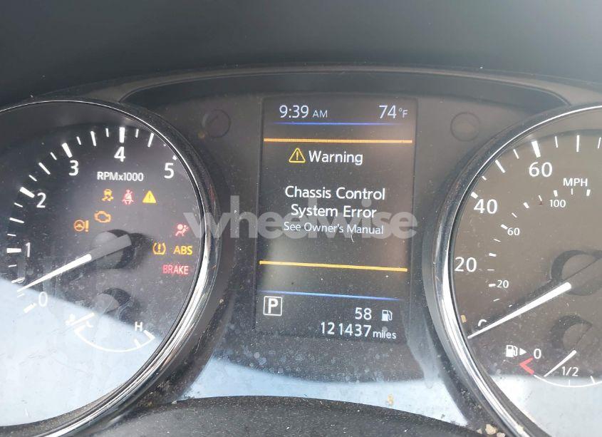 Photo 7 of 2018 Nissan Rogue SV (VIN 5N1AT2MV0JC814707)