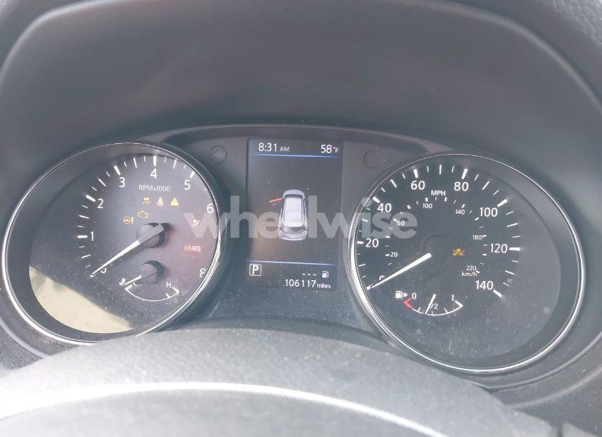 Photo 7 of 2018 Nissan Rogue SV (VIN 5N1AT2MV0JC819194)