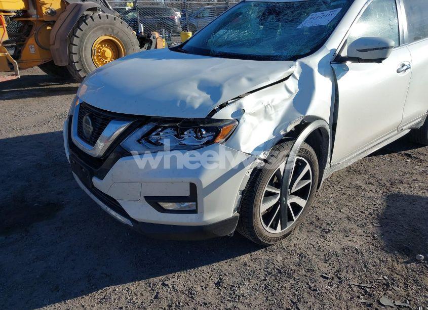Photo 6 of 2019 Nissan Rogue SL (VIN 5N1AT2MV0KC712535)
