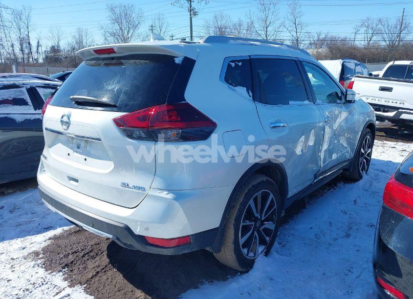 Photo 4 of 2019 Nissan Rogue SL (VIN 5N1AT2MV0KC729108)