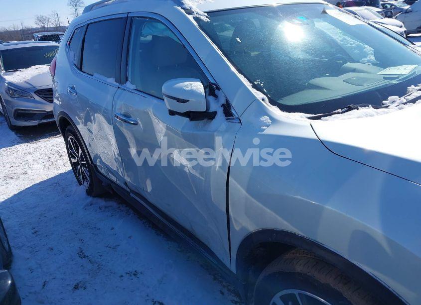Photo 6 of 2019 Nissan Rogue SL (VIN 5N1AT2MV0KC729108)