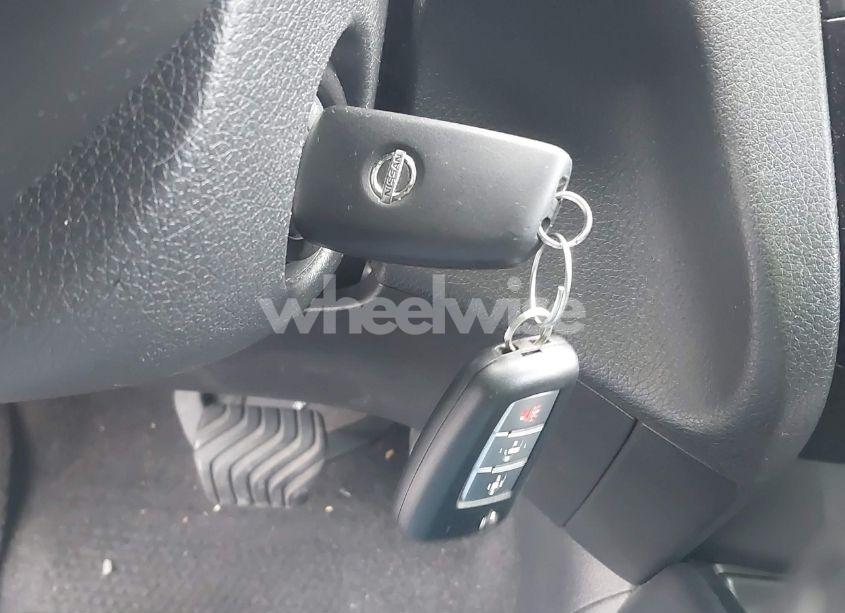 Photo 11 of 2019 Nissan Rogue S (VIN 5N1AT2MV0KC740884)