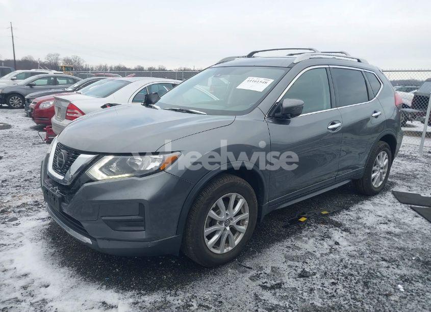 Photo 2 of 2019 Nissan Rogue S (VIN 5N1AT2MV0KC740884)