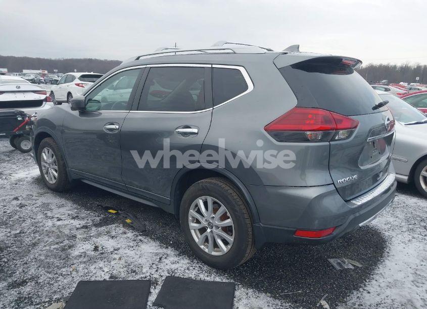 Photo 3 of 2019 Nissan Rogue S (VIN 5N1AT2MV0KC740884)