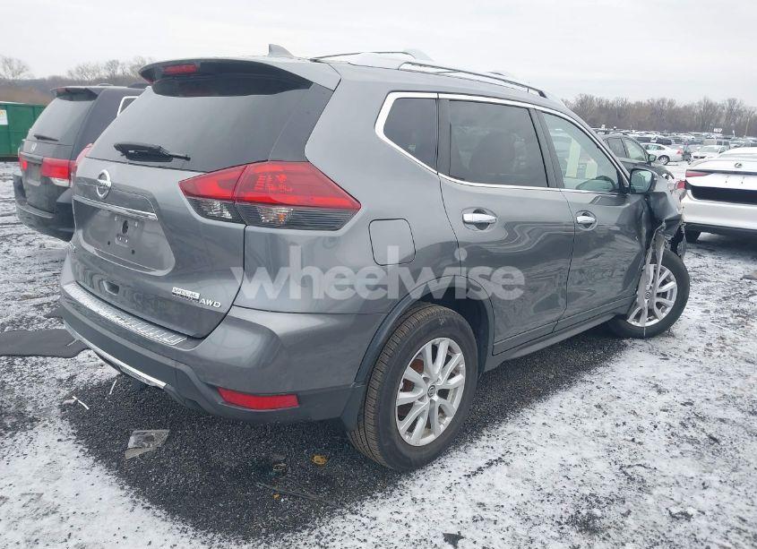 Photo 4 of 2019 Nissan Rogue S (VIN 5N1AT2MV0KC740884)