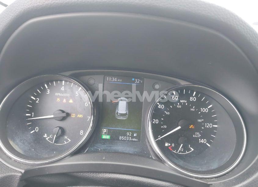 Photo 7 of 2019 Nissan Rogue S (VIN 5N1AT2MV0KC740884)