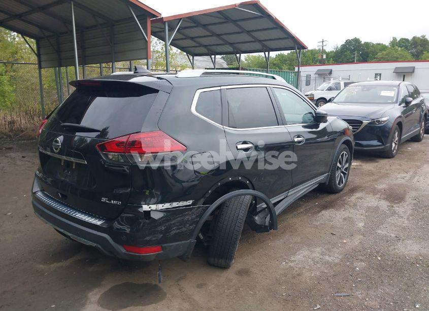 Photo 4 of 2019 Nissan Rogue SL (VIN 5N1AT2MV0KC797750)
