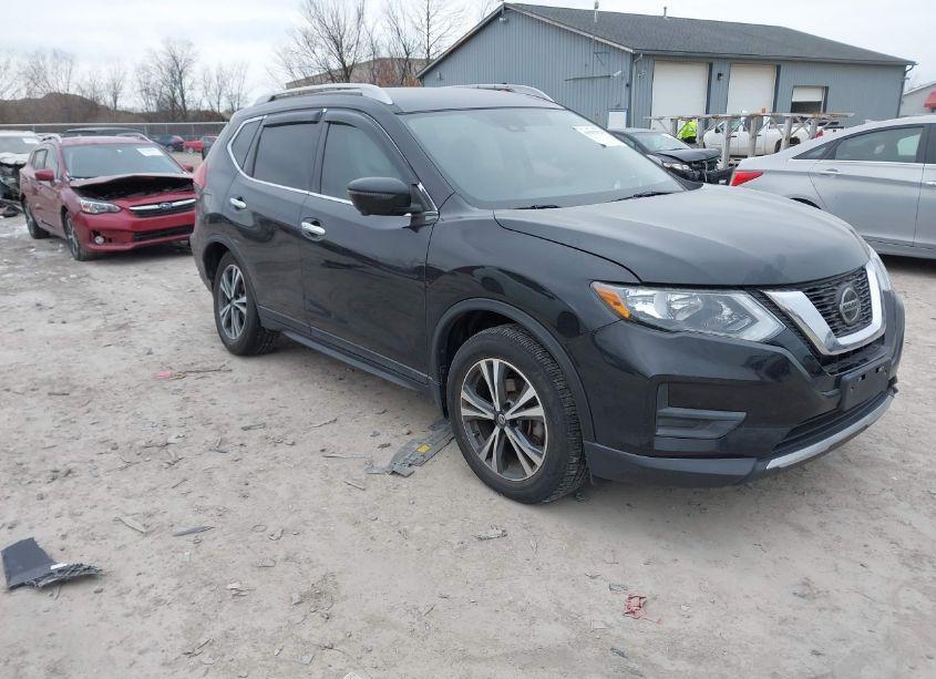 2019 Nissan Rogue SV (VIN 5N1AT2MV0KC801926) main photo
