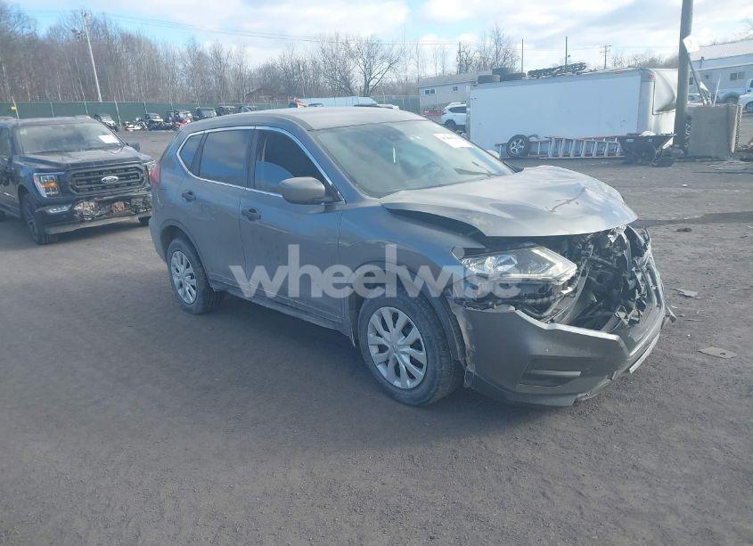 2019 Nissan Rogue S (VIN 5N1AT2MV0KC830455) main photo