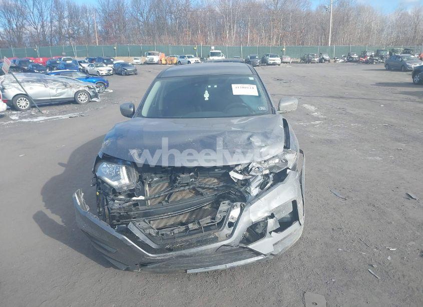 Photo 12 of 2019 Nissan Rogue S (VIN 5N1AT2MV0KC830455)