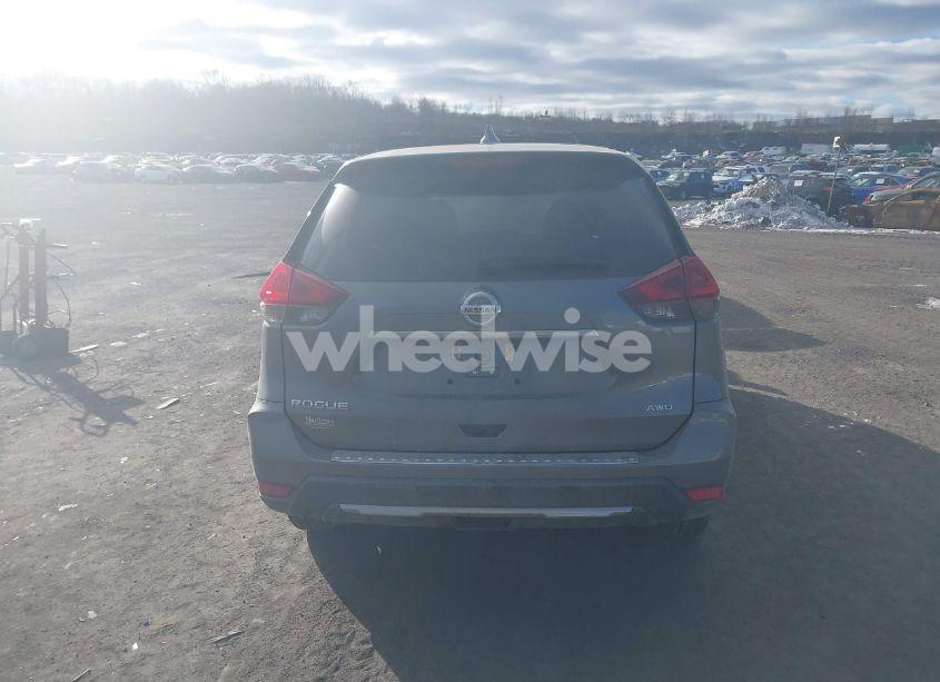 Photo 16 of 2019 Nissan Rogue S (VIN 5N1AT2MV0KC830455)