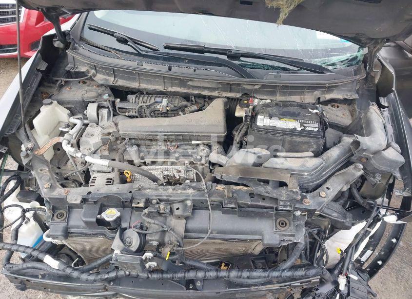 Photo 10 of 2019 Nissan Rogue S (VIN 5N1AT2MV0KC831363)