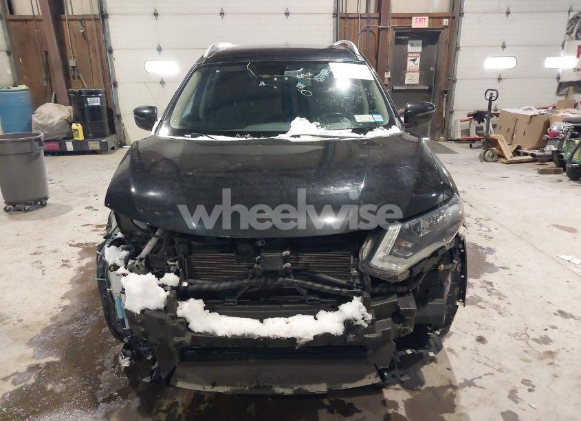 Photo 13 of 2019 Nissan Rogue S (VIN 5N1AT2MV0KC834067)