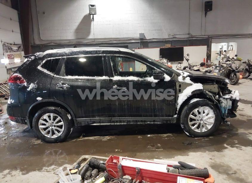 Photo 14 of 2019 Nissan Rogue S (VIN 5N1AT2MV0KC834067)