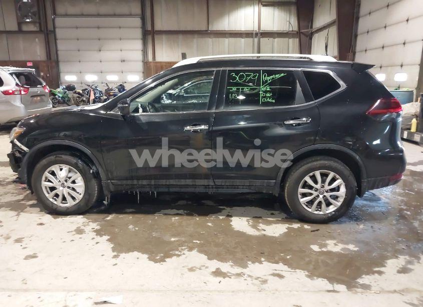 Photo 15 of 2019 Nissan Rogue S (VIN 5N1AT2MV0KC834067)