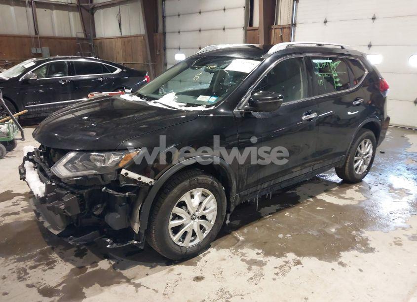 Photo 2 of 2019 Nissan Rogue S (VIN 5N1AT2MV0KC834067)