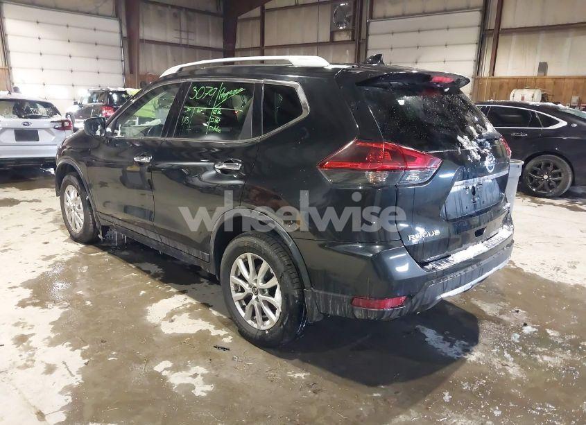 Photo 3 of 2019 Nissan Rogue S (VIN 5N1AT2MV0KC834067)