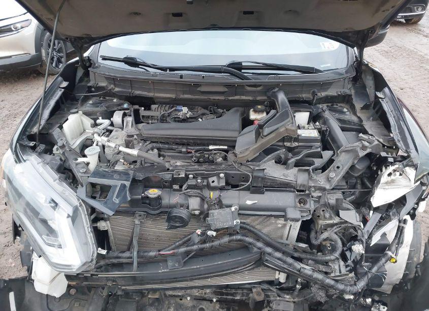 Photo 10 of 2019 Nissan Rogue S (VIN 5N1AT2MV0KC841245)