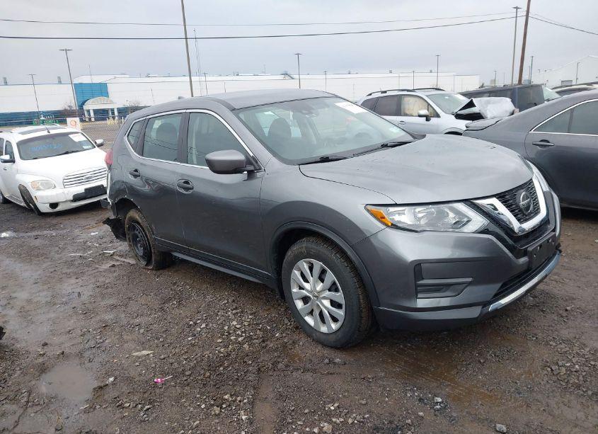 2019 Nissan Rogue S (VIN 5N1AT2MV0KC841732) main photo