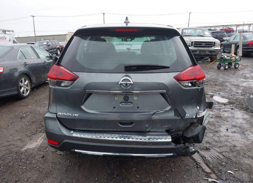 Photo 16 of 2019 Nissan Rogue S (VIN 5N1AT2MV0KC841732)