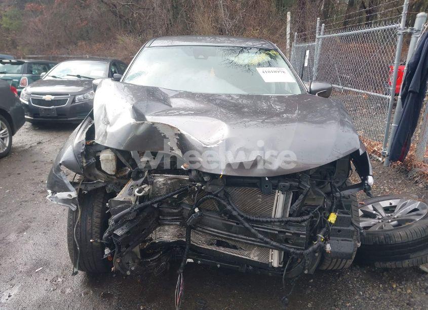 Photo 12 of 2019 Nissan Rogue S (VIN 5N1AT2MV0KC843710)