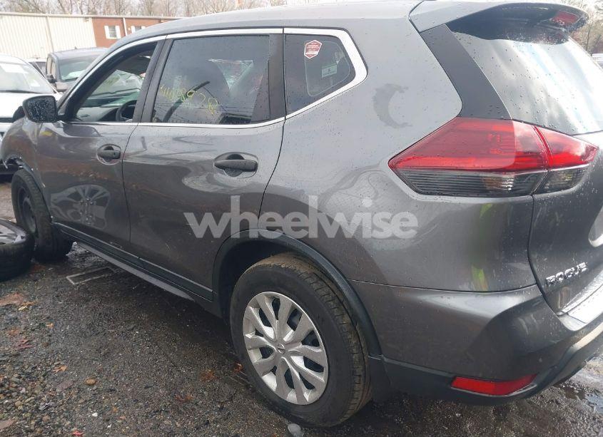 Photo 14 of 2019 Nissan Rogue S (VIN 5N1AT2MV0KC843710)