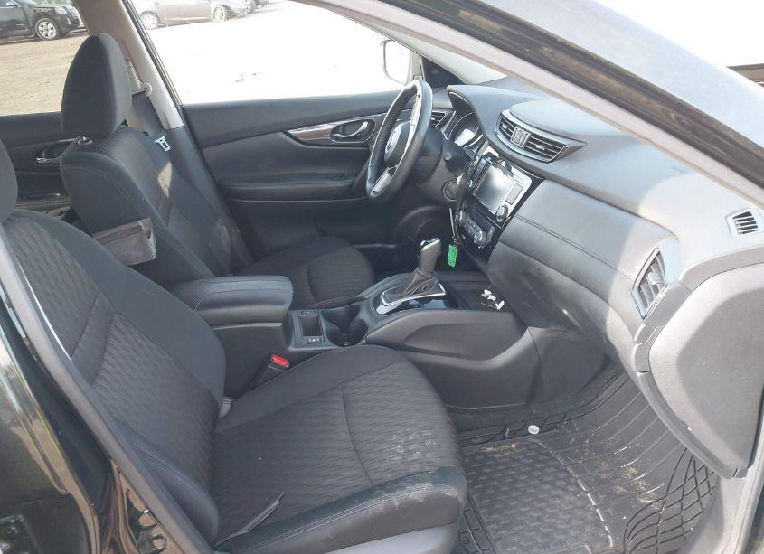 Photo 5 of 2020 Nissan Rogue SV INTELLIGENT AWD (VIN 5N1AT2MV0LC733032)