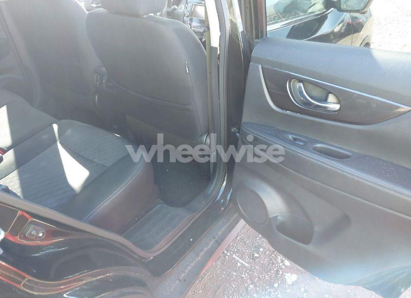 Photo 8 of 2020 Nissan Rogue SV INTELLIGENT AWD (VIN 5N1AT2MV0LC749201)