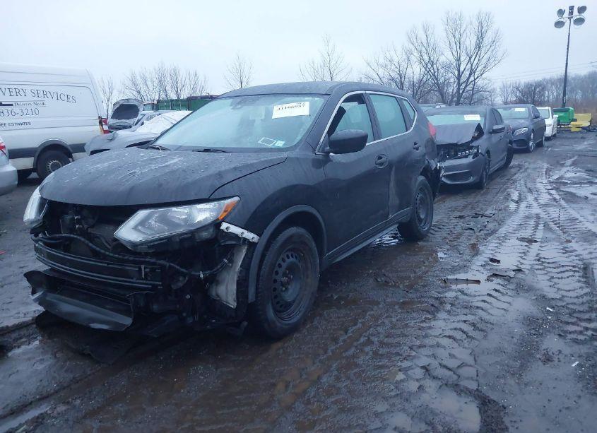 Photo 2 of 2020 Nissan Rogue S INTELLIGENT AWD (VIN 5N1AT2MV0LC751093)