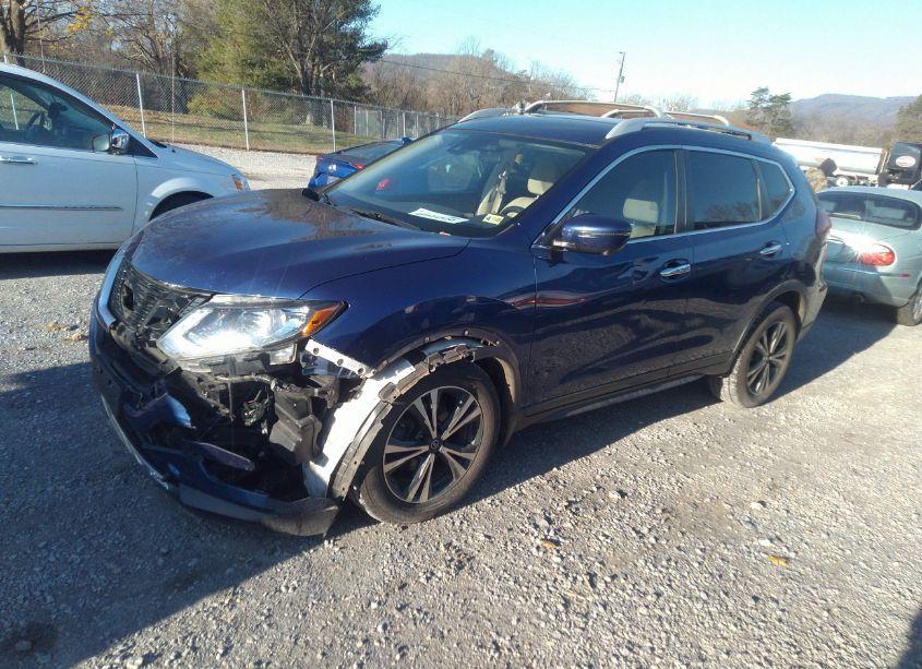 Photo 2 of 2020 Nissan Rogue SV INTELLIGENT AWD (VIN 5N1AT2MV0LC778648)