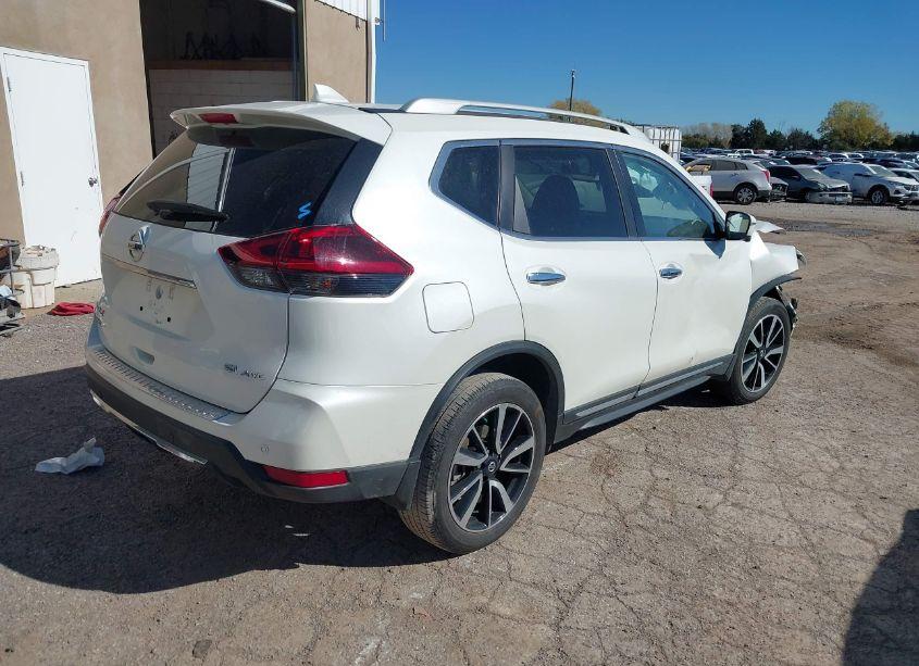 Photo 4 of 2020 Nissan Rogue SL INTELLIGENT AWD (VIN 5N1AT2MV0LC802477)