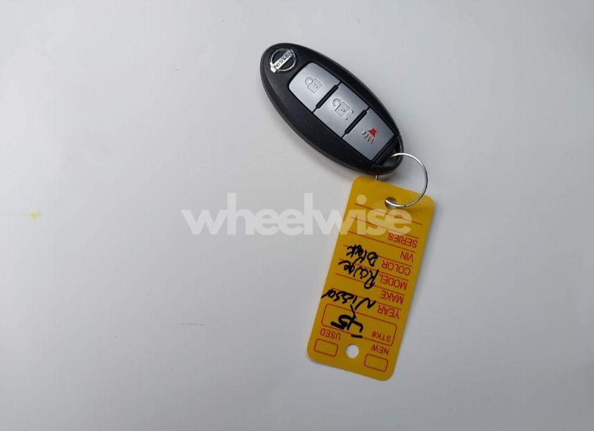 Photo 11 of 2014 Nissan Rogue SV (VIN 5N1AT2MV1EC750540)