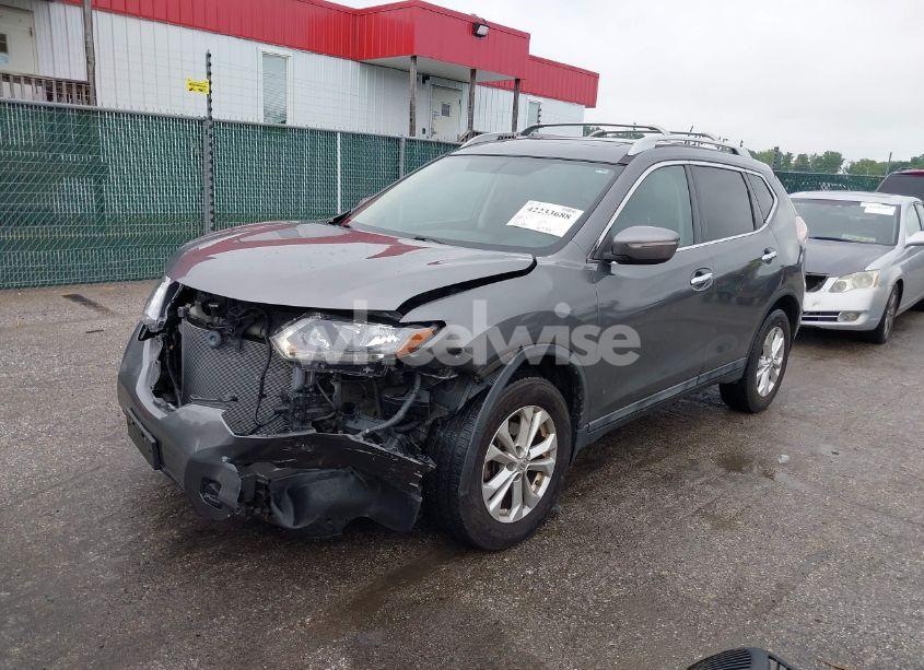Photo 2 of 2014 Nissan Rogue SV (VIN 5N1AT2MV1EC872394)