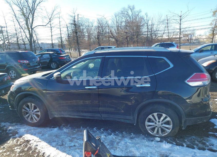 Photo 13 of 2015 Nissan Rogue SV (VIN 5N1AT2MV1FC756081)