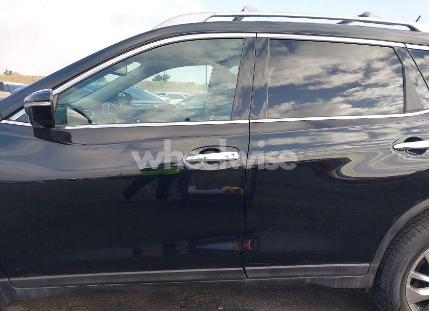 Photo 15 of 2015 Nissan Rogue SL (VIN 5N1AT2MV1FC915715)