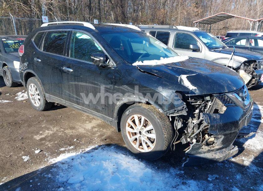 2015 Nissan Rogue SV (VIN 5N1AT2MV1FC916265) main photo
