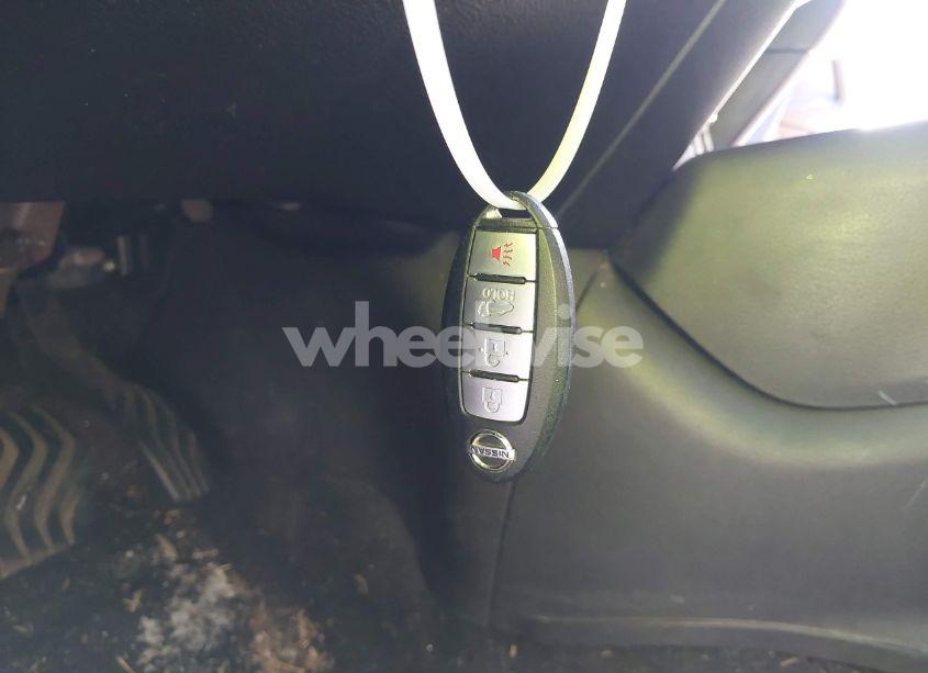 Photo 11 of 2015 Nissan Rogue SV (VIN 5N1AT2MV1FC916265)