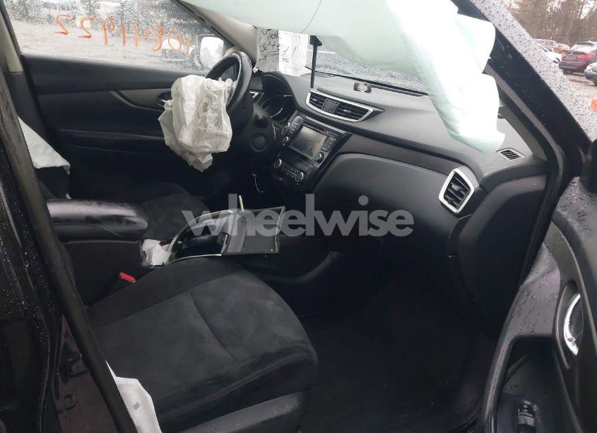 Photo 5 of 2015 Nissan Rogue SV (VIN 5N1AT2MV1FC919327)