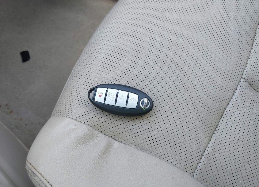 Photo 11 of 2015 Nissan Rogue SL (VIN 5N1AT2MV1FC925533)