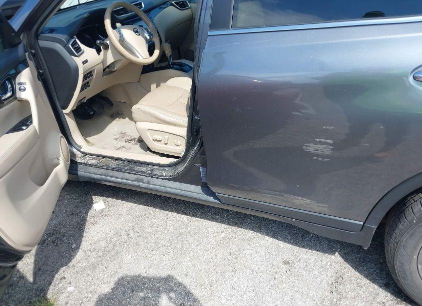 Photo 6 of 2015 Nissan Rogue SL (VIN 5N1AT2MV1FC925533)