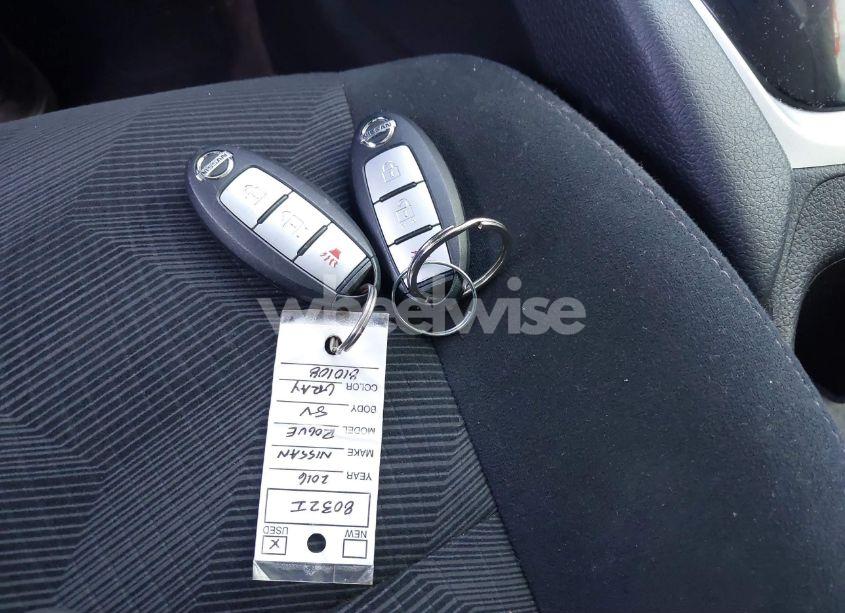 Photo 11 of 2016 Nissan Rogue SV (VIN 5N1AT2MV1GC810108)