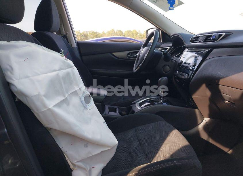 Photo 5 of 2016 Nissan Rogue SV (VIN 5N1AT2MV1GC810108)