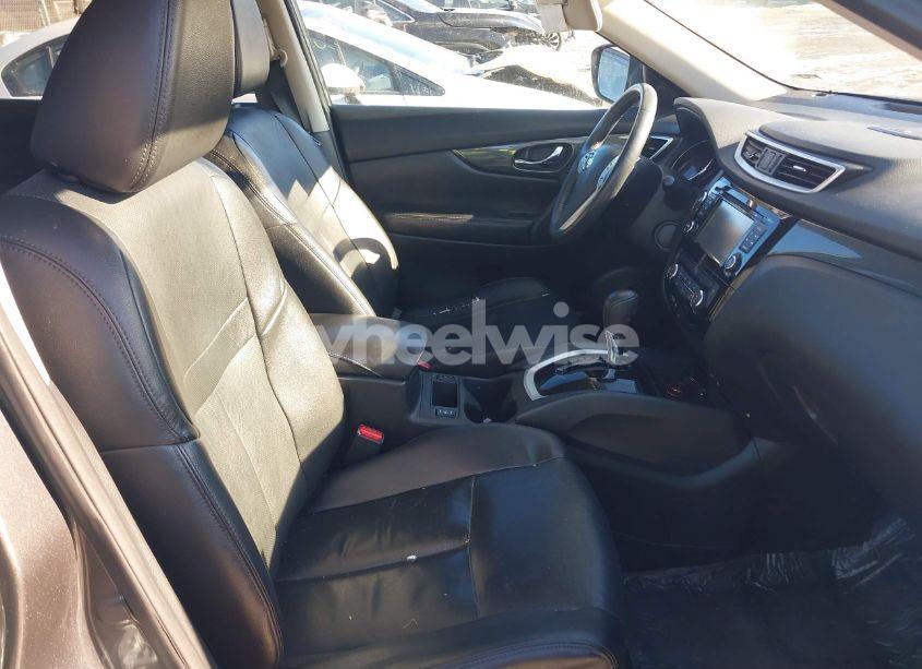 Photo 5 of 2016 Nissan Rogue SL (VIN 5N1AT2MV1GC850902)