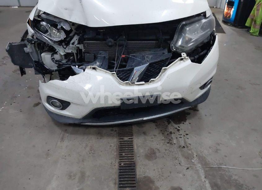 Photo 6 of 2016 Nissan Rogue SL (VIN 5N1AT2MV1GC851757)